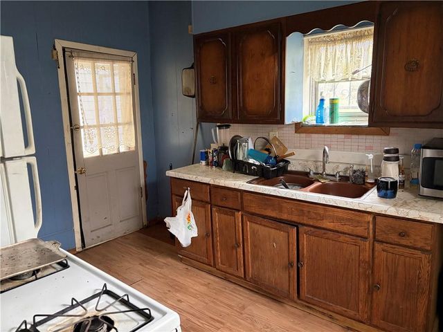 831 Reynolds Avenue, Kansas City, KS 66101