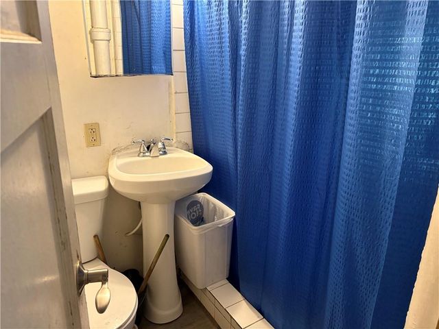 831 Reynolds Avenue, Kansas City, KS 66101