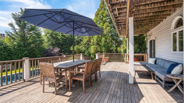 4 Glynn Drive, Shelter Island, NY 11964