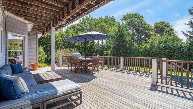 4 Glynn Drive, Shelter Island, NY 11964