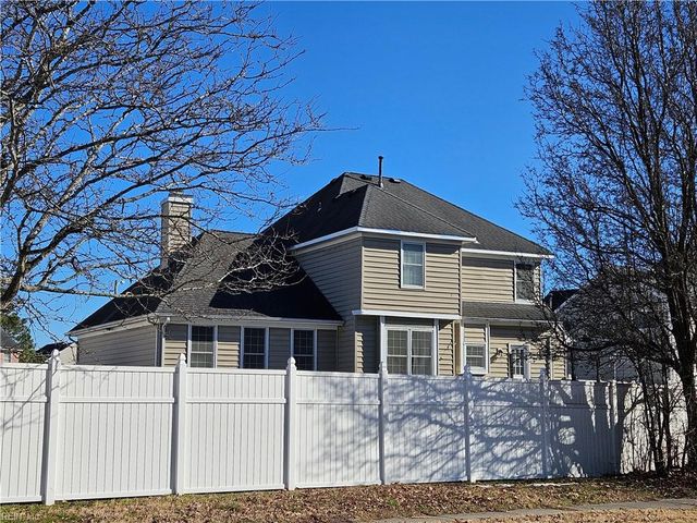 1302 Sasparilla CT, Chesapeake, VA 23320