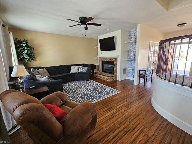 1302 Sasparilla CT, Chesapeake, VA 23320