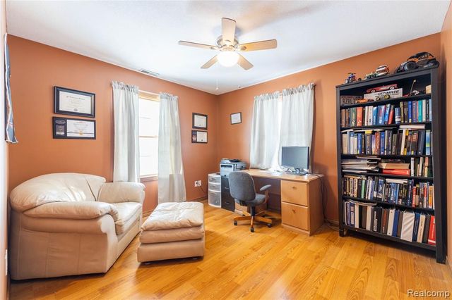 5942 Bluebush Road, Monroe, MI 48162