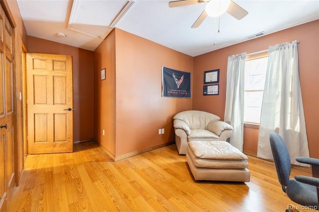 5942 Bluebush Road, Monroe, MI 48162