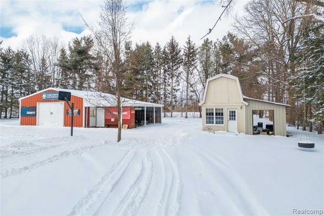 5942 Bluebush Road, Monroe, MI 48162