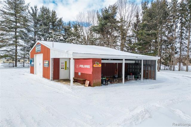 5942 Bluebush Road, Monroe, MI 48162