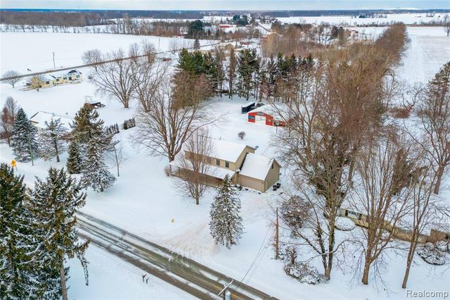 5942 Bluebush Road, Monroe, MI 48162