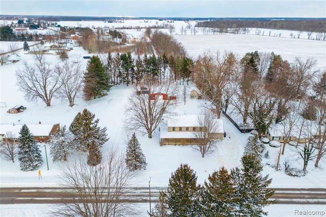 5942 Bluebush Road, Monroe, MI 48162