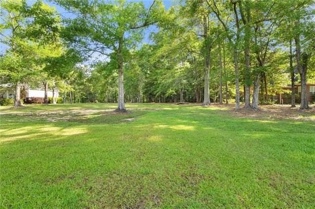 2637 Robin Hood Drive, Mobile, AL 36605