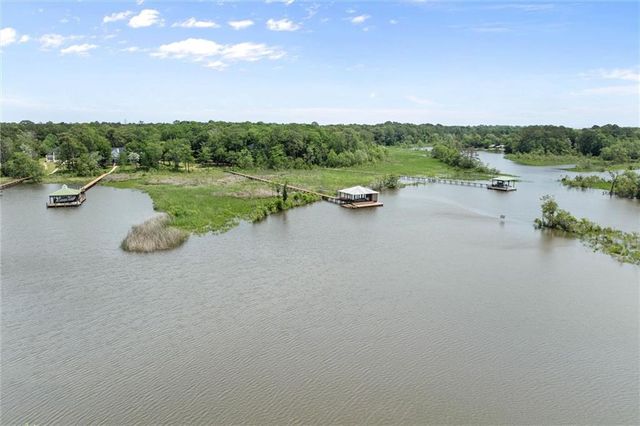 2637 Robin Hood Drive, Mobile, AL 36605