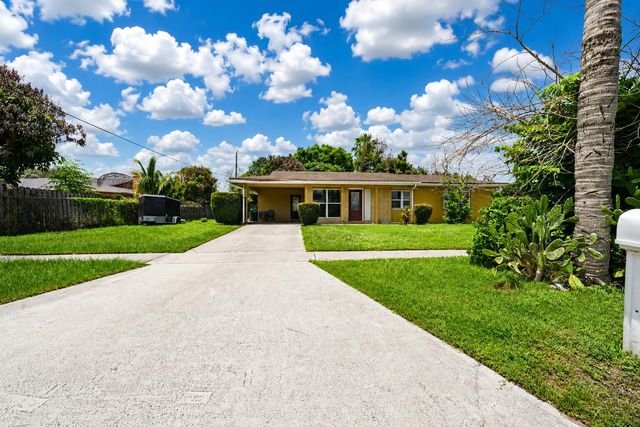 179 SE Soneto Court, Port St. Lucie, Port St Lucie, FL 34983