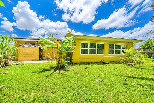 179 SE Soneto Court, Port St. Lucie, Port St Lucie, FL 34983