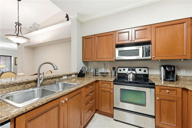 20321 Estero Gardens CIR 203, Estero, FL 33928