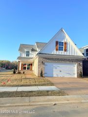 6104 Hickory Point Drive, Walls, MS 38680