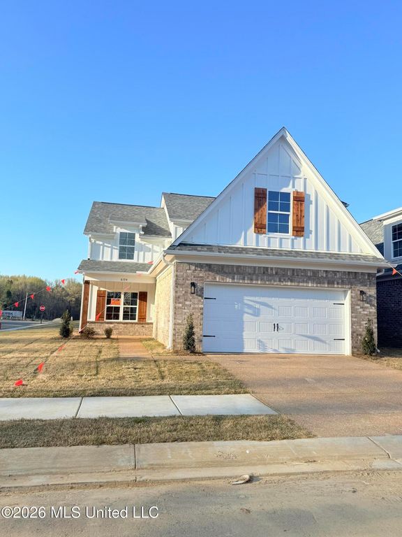 6104 Hickory Point Drive, Walls, MS 38680