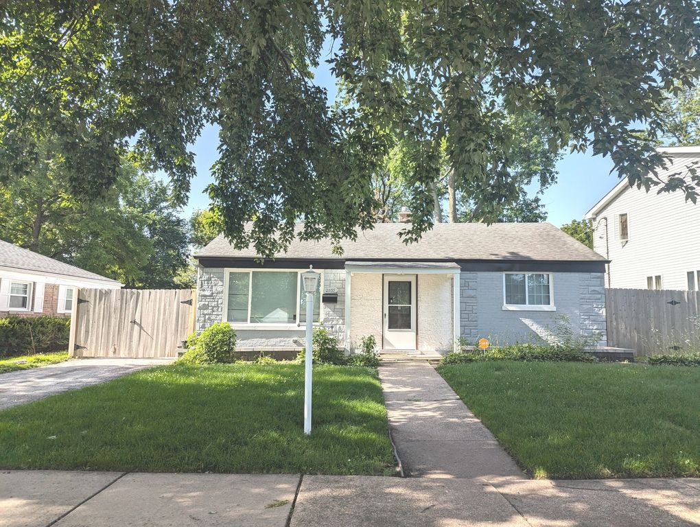 2055 Magnolia Road, Homewood, IL 60430
