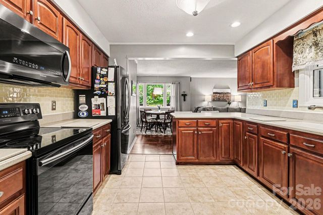4359 Lake Shore Road N, Denver, NC 28037