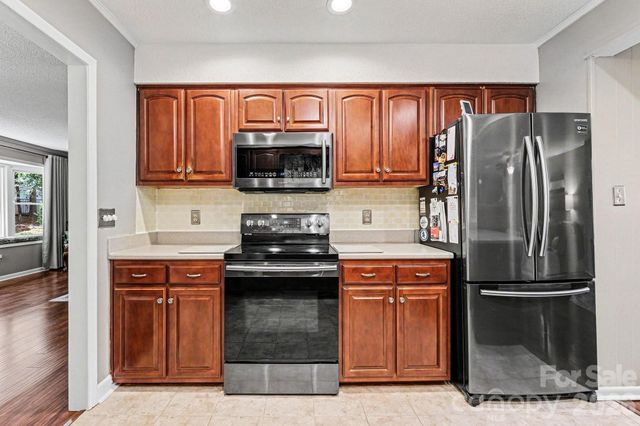 4359 Lake Shore Road N, Denver, NC 28037