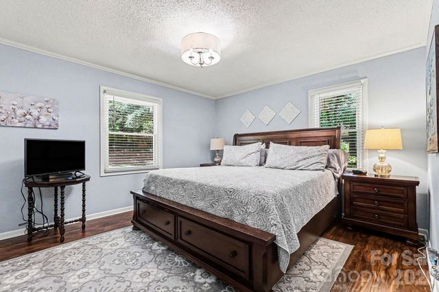 4359 Lake Shore Road N, Denver, NC 28037