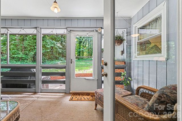 4359 Lake Shore Road N, Denver, NC 28037