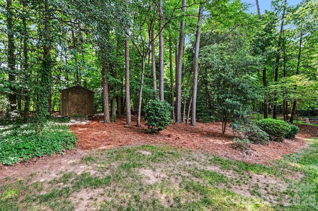 4359 Lake Shore Road N, Denver, NC 28037