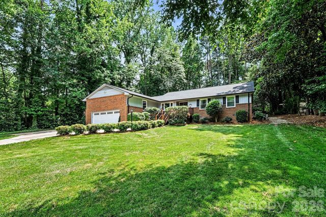 4359 Lake Shore Road N, Denver, NC 28037