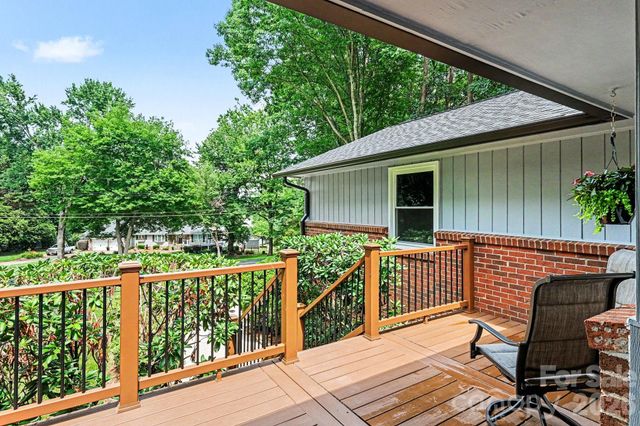 4359 Lake Shore Road N, Denver, NC 28037