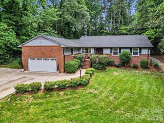4359 Lake Shore Road N, Denver, NC 28037