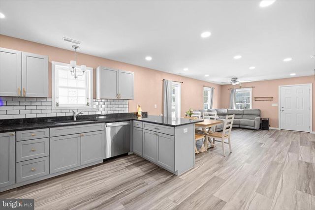 9 W HIGH ST, Seaford, DE 19973