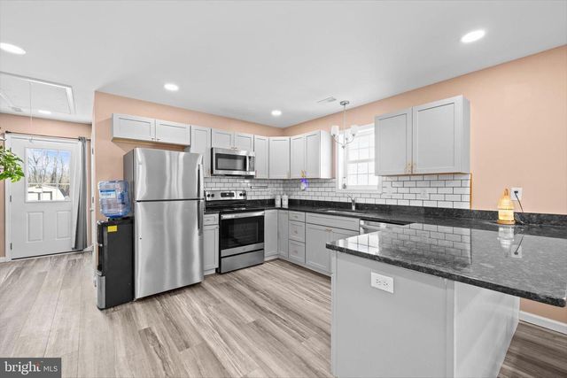 9 W HIGH ST, Seaford, DE 19973