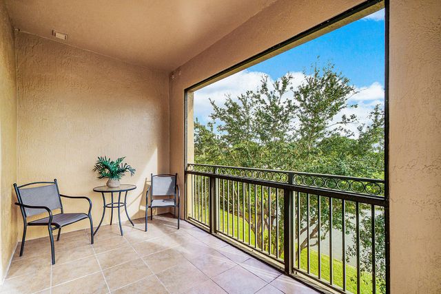 11740 Saint Andrews Place 308, Wellington, FL 33414