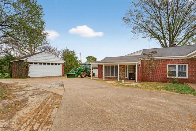 700 N REID HOOKER RD N, Eads, TN 38028