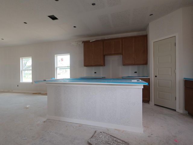 547 Bishop Wood RD, Dripping Springs, TX 78620