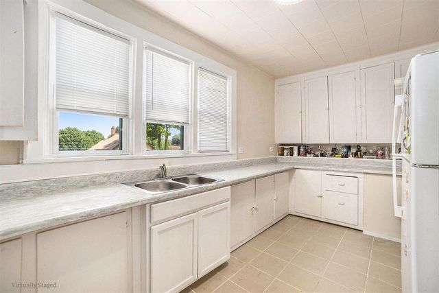 602 Fifth Street, Ludington, MI 49431