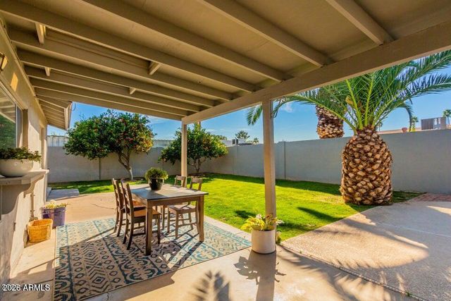 5337 E Gelding Drive, Scottsdale, AZ 85254