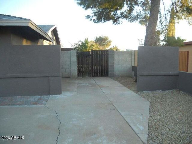 5337 E Gelding Drive, Scottsdale, AZ 85254