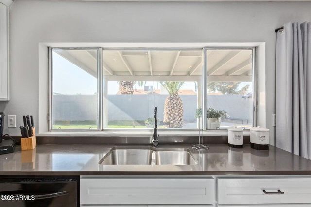 5337 E Gelding Drive, Scottsdale, AZ 85254