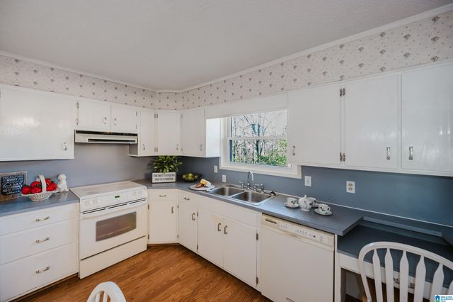 904 WILDWOOD DRIVE, Birmingham, AL 35235