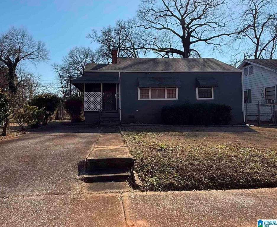 1749 CLEBURN AVENUE, Birmingham, AL 35211