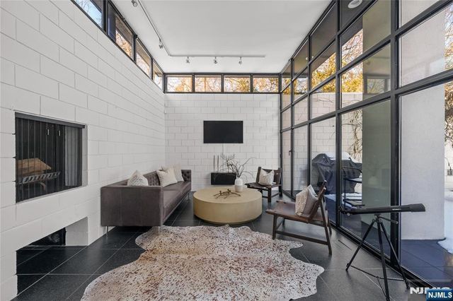 451 Mountain Avenue, North Caldwell, NJ 07006