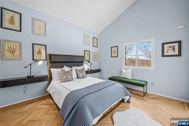 451 Mountain Avenue, North Caldwell, NJ 07006