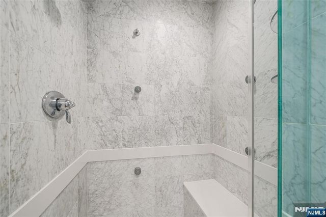 451 Mountain Avenue, North Caldwell, NJ 07006