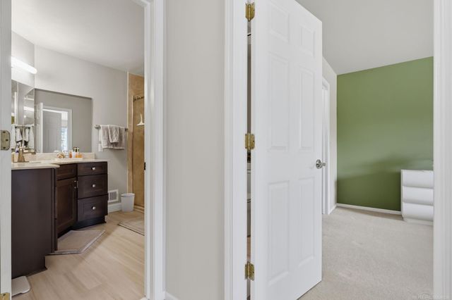 279 Meadow Bridge Drive, Rochester Hills, MI 48307