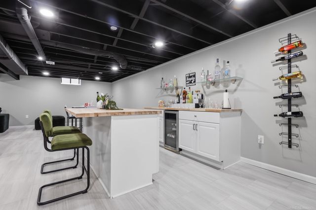 279 Meadow Bridge Drive, Rochester Hills, MI 48307