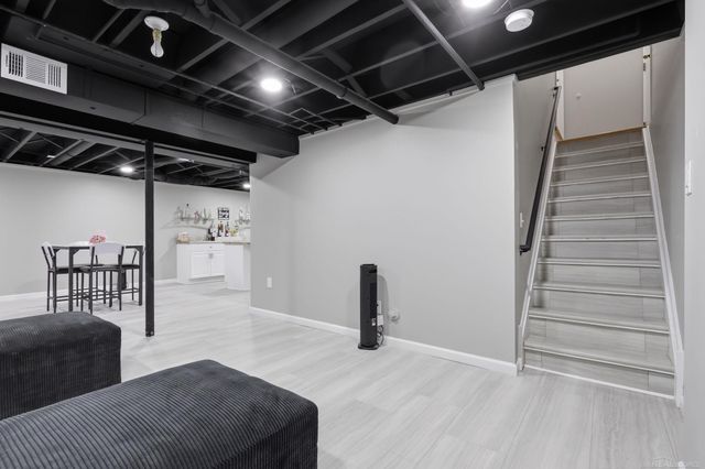 279 Meadow Bridge Drive, Rochester Hills, MI 48307