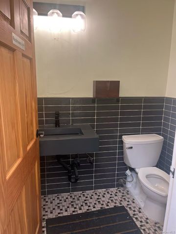 133-38 41st Avenue C8, Flushing, NY 11355