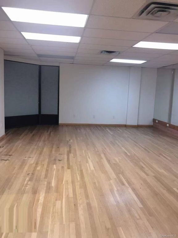 133-38 41st Avenue C8, Flushing, NY 11355 — photo 3