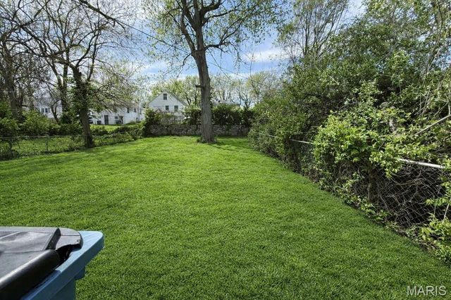 9827 Winkler Drive, Unincorporated, MO 63136