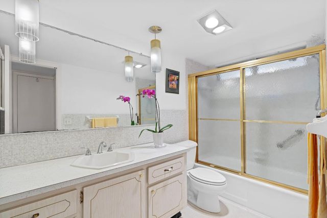 10 SE 13th Street C3, Boca Raton, FL 33432