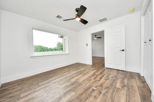 411 S Pine Road, Texas City, TX 77591